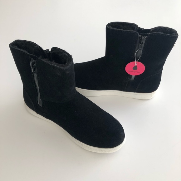 SALE. LOWEST PRICE!!! NEW. Steve Madden Kids Boots (Girls) - Picture 5 of 6